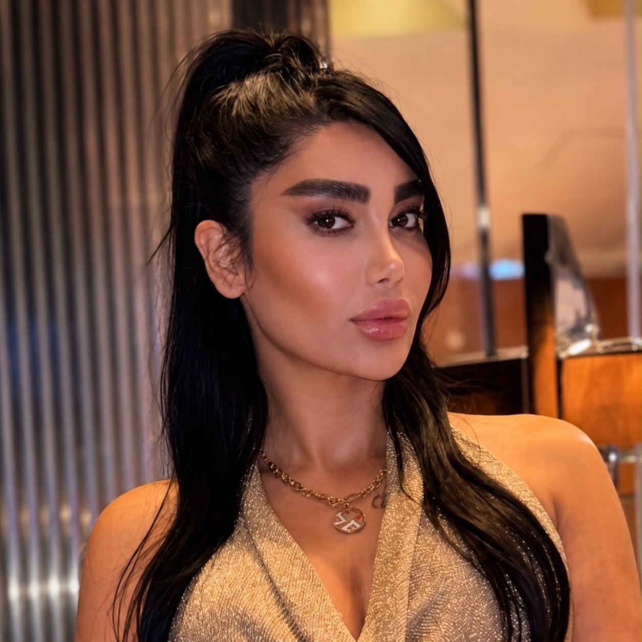 Atina — Luxury Hair & Makeup Artist